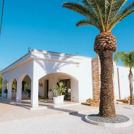 Garden Villa *
