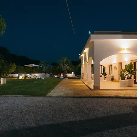 Garden Villa *