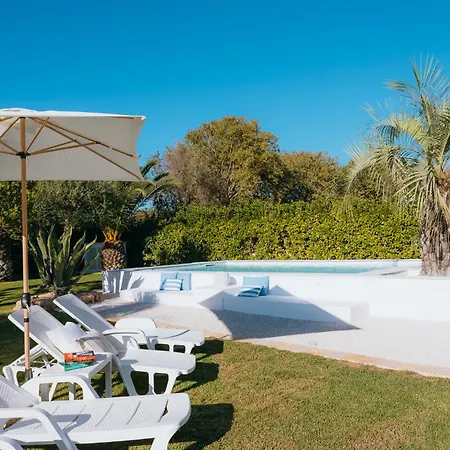 Garden Villa *