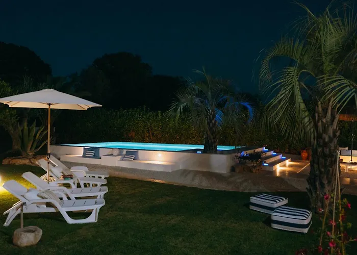 Garden Villa *