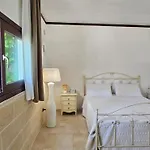Villa Garden *